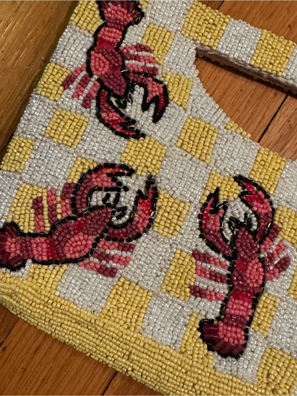 🦞✨ Coastal Chic Beaded Lobster Bag – Optional Chain Strap – Statement Piece ✨🦞 - Picture 4 of 6